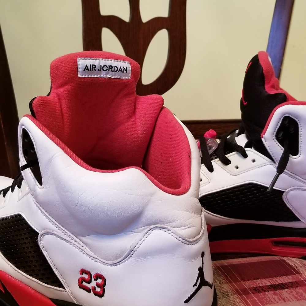 SOLD....Authentic custom!!! Jordan Fire Red 5's - Picture 2 of 8